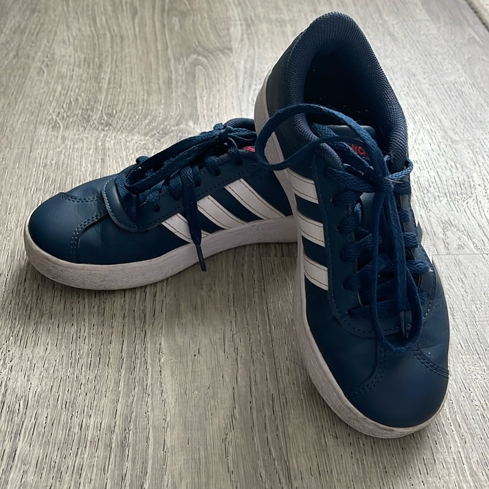 Boys adidas shoes size 1